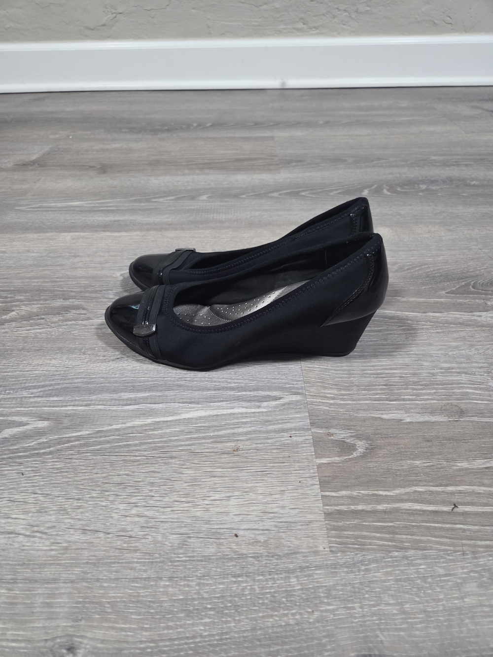 Women's Black Wedge Dress Shoes